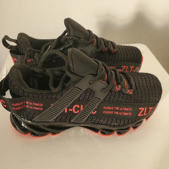 ZHILETAO Boys Running Shoes Lightweight Lace up Walking Sneakers - Picture 3 of 5